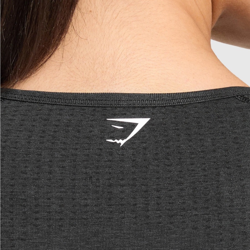 GYMSHARK VITAL CROP TOP - Picture 5 of 8